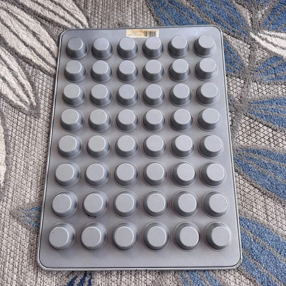 Baker’s Best‎ Bake More Bakeware 48 Cavity Mini Muffin Pan #2105-1361